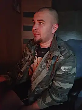 Foxyshaved online show from 09-15-25, 04:45