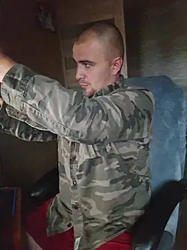 Foxyshaved online show from 09-27-25, 04:39