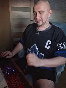 Foxyshaved online show from 02-03-26, 06:40