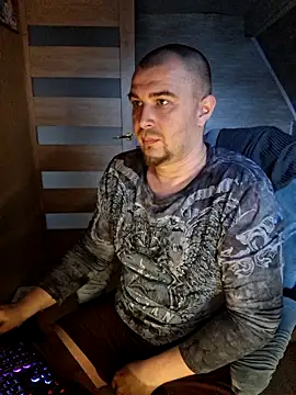 Foxyshaved online show from 04-17-26, 05:43