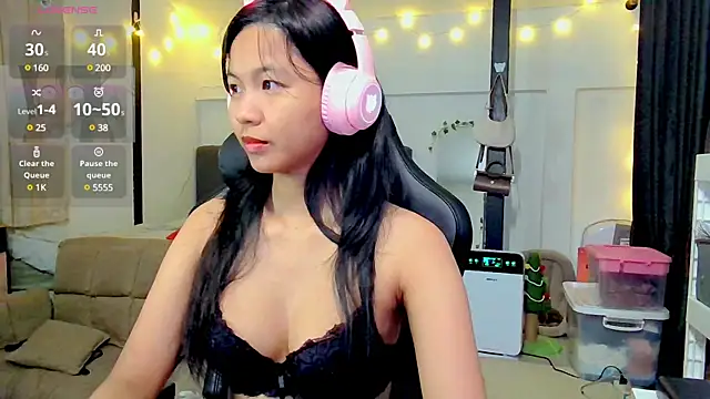 Snapshot of Kana_G chatting on 01-23-25, 12:30 Kana G online show from 01-23-25, 12:30