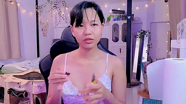 Snapshot of Kana_G chatting on 03-16-25, 06:01 Kana G online show from 03-16-25, 06:01