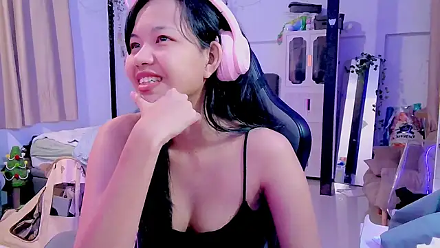 Snapshot of Kana_G chatting on 03-20-25, 02:53 Kana G online show from 03-20-25, 02:53
