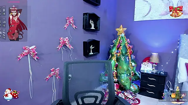 Snapshot of kyliejenner_hot chatting on 12-15-24, 12:17 kyliejenner hot online show from 12-15-24, 12:17