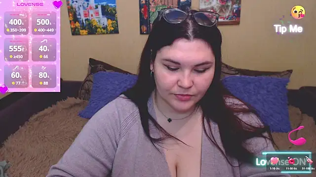 JuliaKeln online show from 05-31-26, 06:09