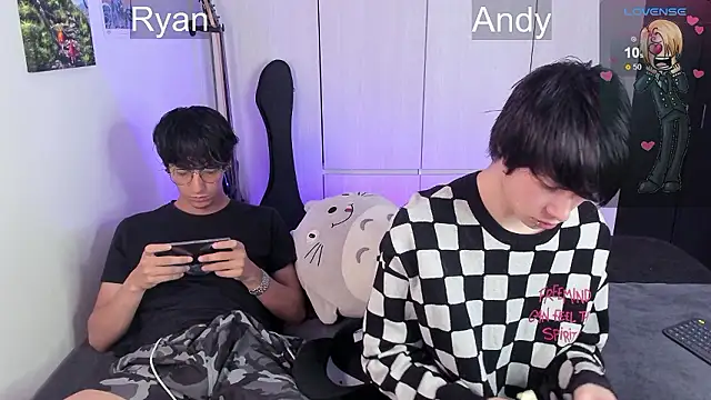 Aventure Twinks online show from 12-08-24, 03:43