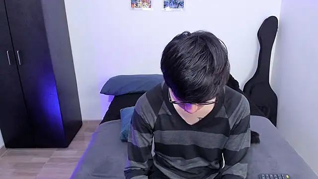 Aventure Twinks online show from 03-04-25, 07:54