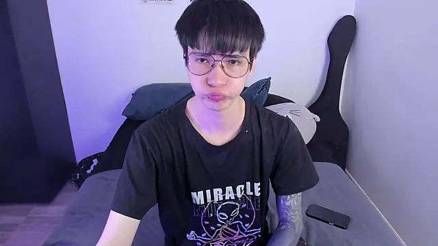 Aventure Twinks online show from 09-26-25, 03:38