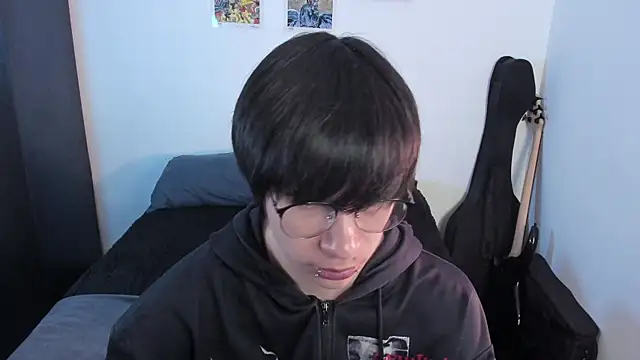 Aventure Twinks online show from 05-15-26, 11:34