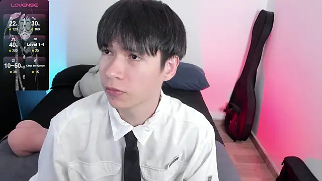 Snapshot of Aventure_Twinks chatting on 07-11-26, 04:04 Aventure Twinks online show from 07-11-26, 04:04