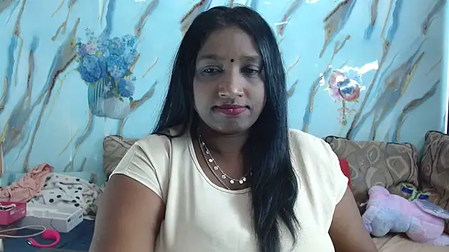 Snapshot of Indian_tracy chatting on 05-18-26, 09:04 Indian tracy online show from 05-18-26, 09:04