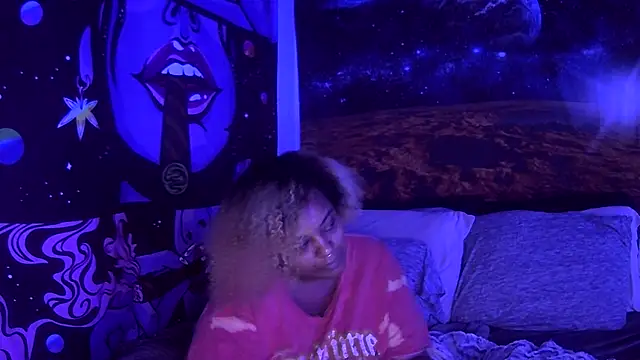 AutumnHart online show from 12-15-24, 08:36