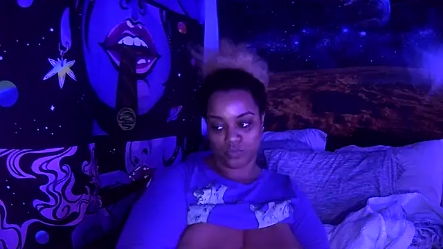 AutumnHart online show from 12-19-24, 03:07