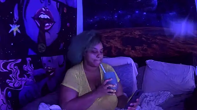 AutumnHart online show from 02-05-25, 01:54