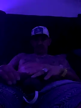 RoodoggXL online show from 11-08-25, 03:07