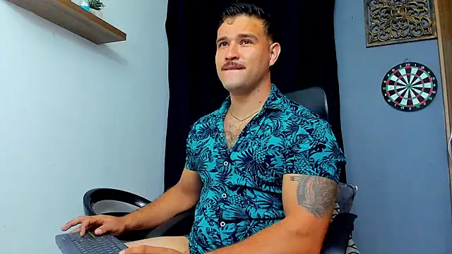 AndrewDiaz online show from 06-12-26, 10:25