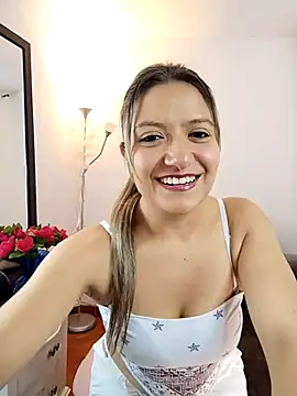 valeriahunter1 online show from 10-24-25, 09:44