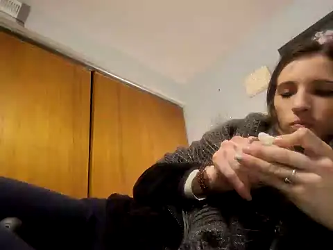 Snapshot of SmokeShow686 chatting on 12-18-24, 09:29 SmokeShow686 online show from 12-18-24, 09:29