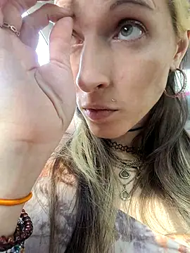 Snapshot of SmokeShow686 chatting on 03-02-25, 09:01 SmokeShow686 online show from 03-02-25, 09:01