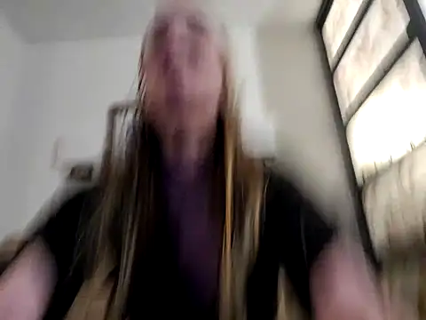 Snapshot of SmokeShow686 chatting on 03-21-25, 03:22 SmokeShow686 online show from 03-21-25, 03:22