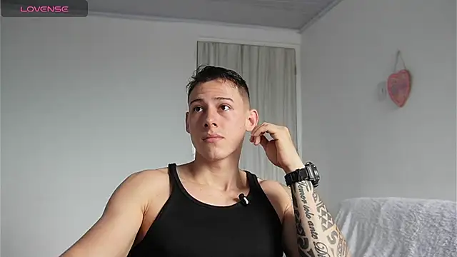 Muscle King Cum online show from 04-10-26, 01:05