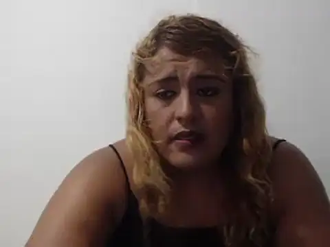 Snapshot of KIARAMARSHALLWELLZ chatting on 12-17-24, 10:43 KIARAMARSHALLWELLZ online show from 12-17-24, 10:43