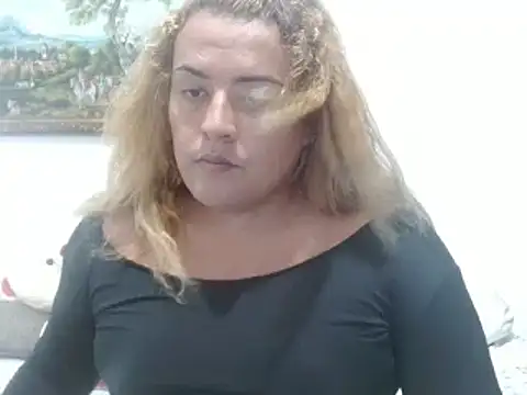 Snapshot of KIARAMARSHALLWELLZ chatting on 01-20-25, 11:43 KIARAMARSHALLWELLZ online show from 01-20-25, 11:43