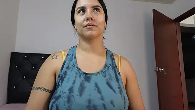 tatiana big ass boobs online show from 12-19-25, 04:03