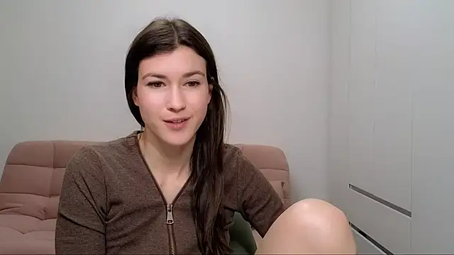 Snapshot of AliciaNewell chatting on 12-18-24, 07:58 AliciaNewell online show from 12-18-24, 07:58