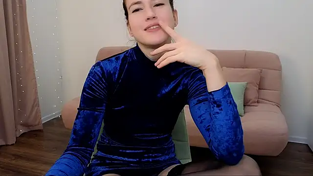 Snapshot of AliciaNewell chatting on 12-29-24, 12:01 AliciaNewell online show from 12-29-24, 12:01