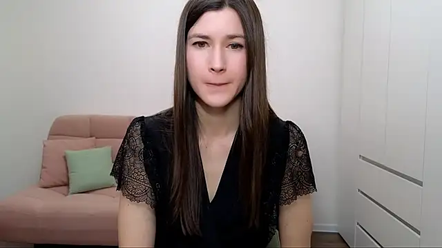 Snapshot of AliciaNewell chatting on 02-11-25, 09:42 AliciaNewell online show from 02-11-25, 09:42
