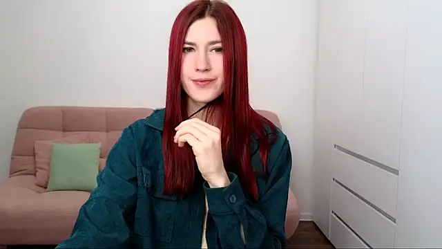 Snapshot of AliciaNewell chatting on 09-22-25, 08:49 AliciaNewell online show from 09-22-25, 08:49