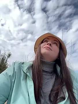 Snapshot of dreams4u chatting on 03-14-25, 09:46 dreams4u online show from 03-14-25, 09:46