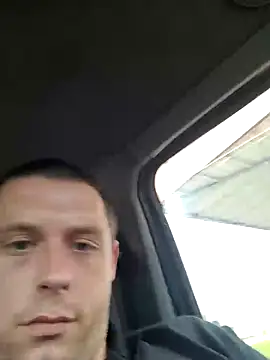 Snapshot of Dut421@xh chatting on 10-26-25, 08:04 Dut421xh online show from 10-26-25, 08:04