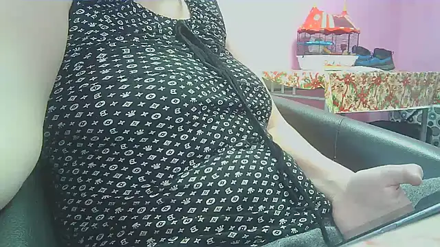 Lucinka1 online show from 01-06-25, 07:42