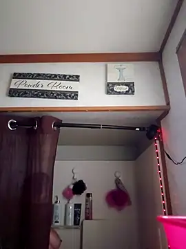 sweetkitty111 online show from 10-24-25, 05:42