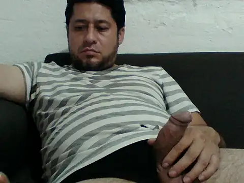 Snapshot of simpatico1000 chatting on 11-19-25, 04:12 simpatico1000 online show from 11-19-25, 04:12