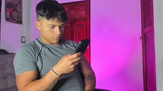 Dominic Biker   online show from 04-17-26, 03:53