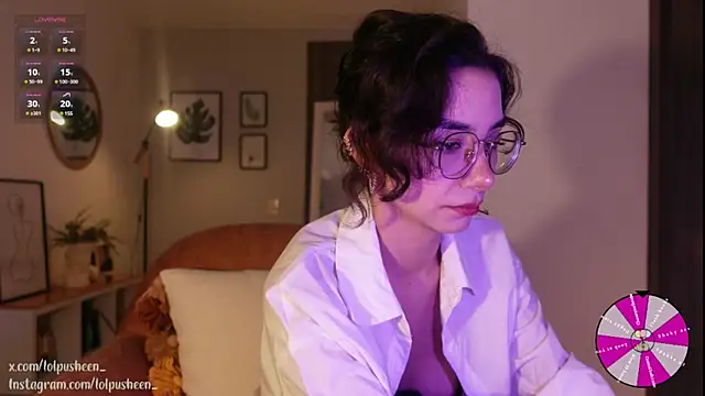 Snapshot of JulietteDee chatting on 03-14-25, 10:38 JulietteDee online show from 03-14-25, 10:38
