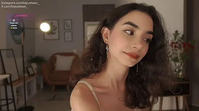 JulietteDee online show from 02-04-26, 09:42