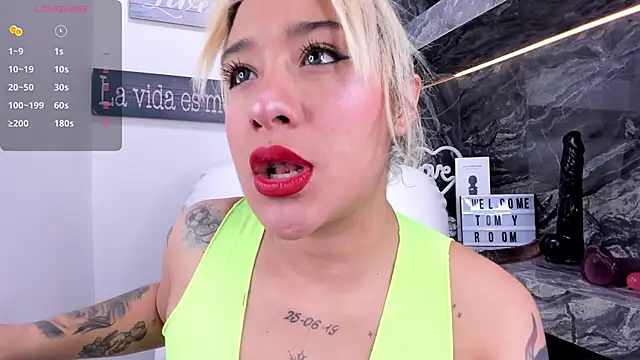 miss danika online show from 01-14-25, 11:10