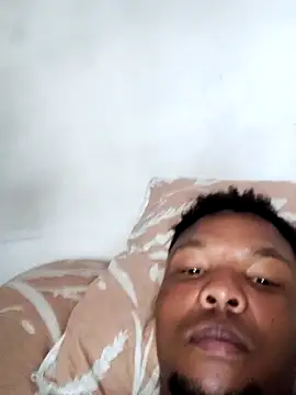 hugo3918  online show from 09-15-25, 04:18