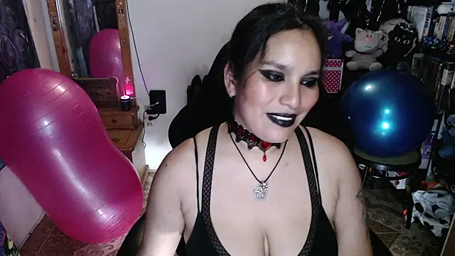 Snapshot of kureiji_hentaii chatting on 05-31-26, 05:15 kureiji hentaii online show from 05-31-26, 05:15