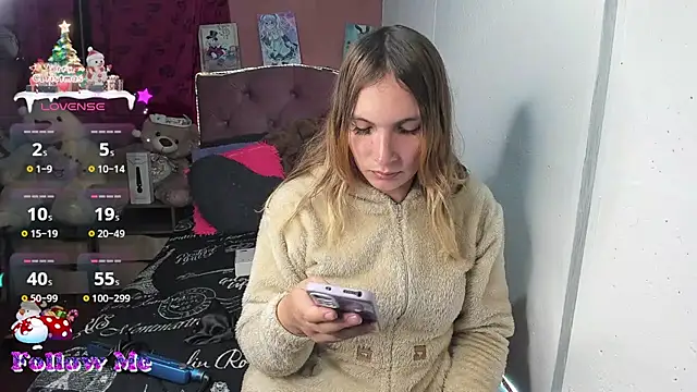 Tiffany bunny2023 online show from 12-18-25, 02:39