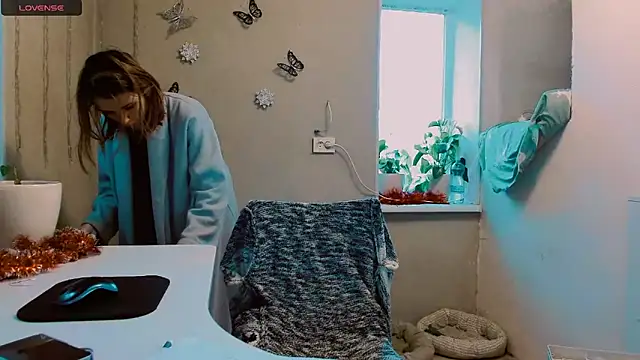 Snapshot of RosaJil chatting on 12-08-24, 11:46 RosaJil online show from 12-08-24, 11:46