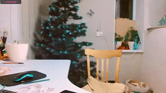 Snapshot of RosaJil chatting on 12-15-24, 02:41 RosaJil online show from 12-15-24, 02:41