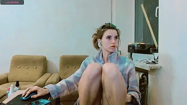 Snapshot of RosaJil chatting on 03-08-25, 06:58 RosaJil online show from 03-08-25, 06:58