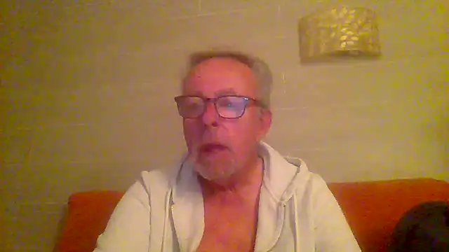 tuggy59 online show from 04-05-26, 03:26