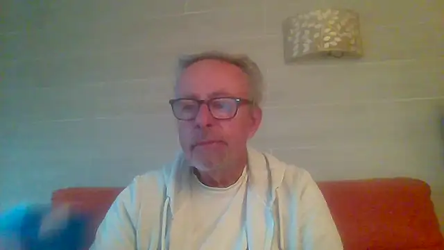 tuggy59 online show from 04-09-26, 06:02