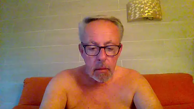 tuggy59 online show from 05-26-26, 05:03